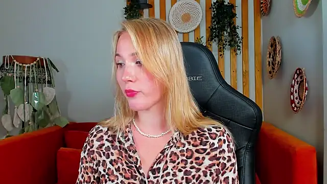 Chat XXX ao vivo de ElaraVoltage