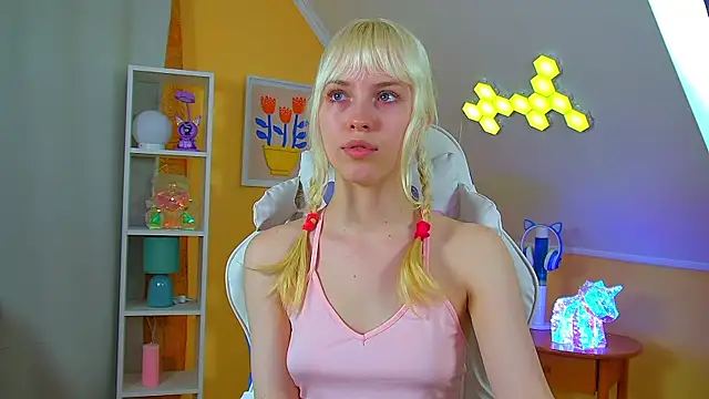 HannahHollis' Live XXX Chat