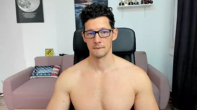 BrutusK08n Live XXX chat