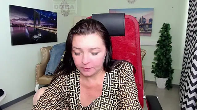 Chat XXX ao vivo de Lily_flower7