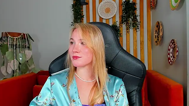 Živý XXX chat ElaraVoltage