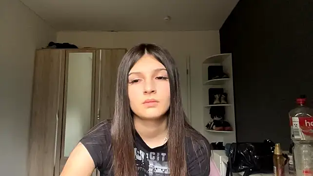 SpanishRooter's Live XXX Chat
