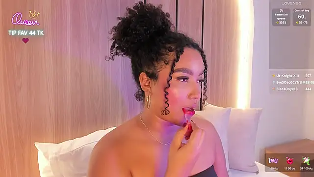 cloe_25's Live XXX Chat
