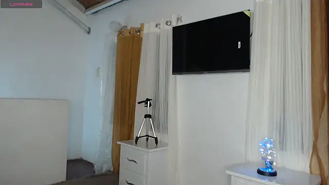 Just_Roussie's Live XXX Chat