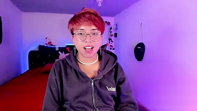 AnggelONfiree Chat XXX in diretta