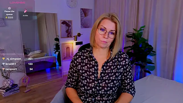 Annie_Light Chat XXX live