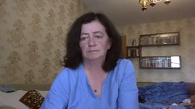 GypsiQueen2's Live XXX Chat
