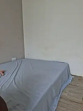 XXX chat uživo modela Kamdollie