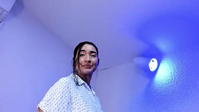 Онлайн чат XXX VictoriaRouge_