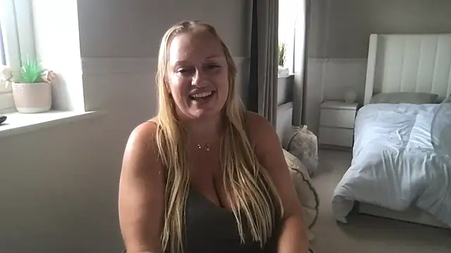 Show modela Seductive-SiennaX na web-kameri