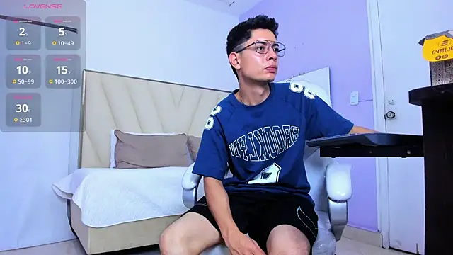 Ethan12_ 即時 XXX 聊天