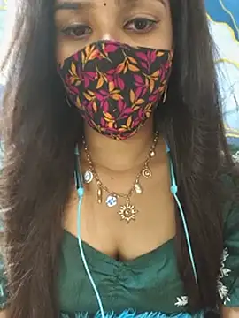 Tamil_Charu_ XXX чат на живо