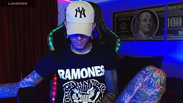 Chat XXX ao vivo de jhonny__ackerman