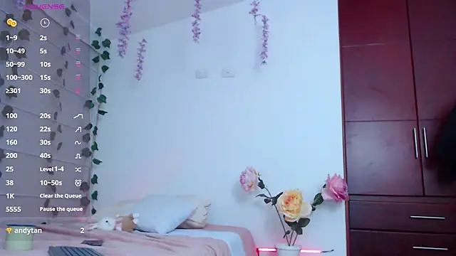 Sarabubbie 라이브 XXX 채팅