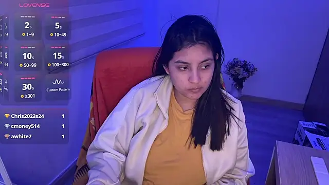 cloe_small's Live XXX Chat