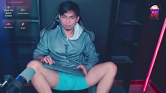 ALPHA_LATINO Live XXX Chat