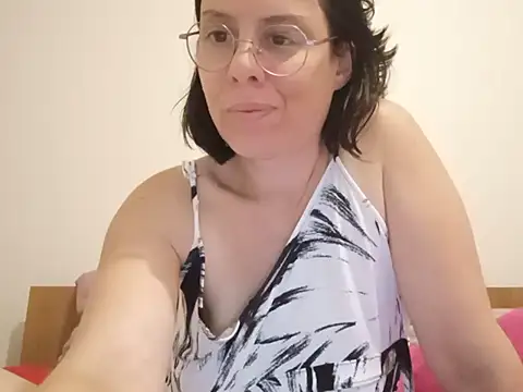 hotnathy69's Live XXX Chat