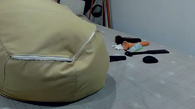 AlmaFancy's Live XXX Chat
