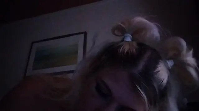 UrFavToJerkTo's Webcam Show