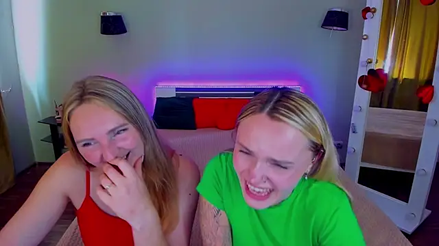 MagicEyess' Live XXX Chat