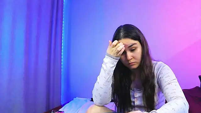دردشة LucyMuur الجنسية المباشرة