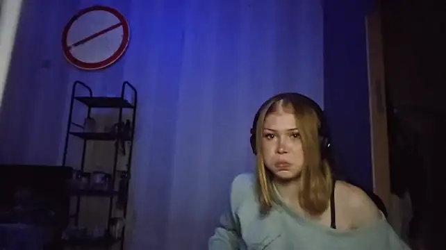 OutCan Adlı Modelin Canlı XXX Sohbeti