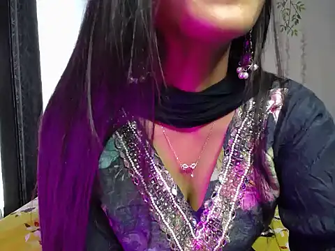 دردشة _Shanvii_ الجنسية المباشرة