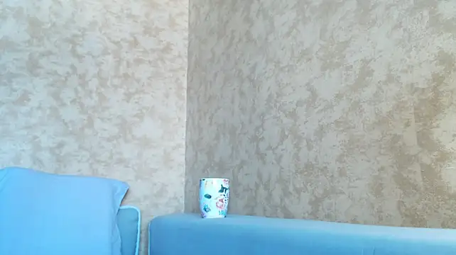 XXX chat uživo modela NicoleEunice87