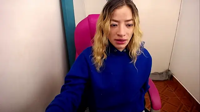zoe_jones13のライブXXXチャット