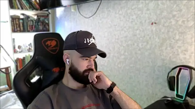 Živý XXX chat _Serious_Man