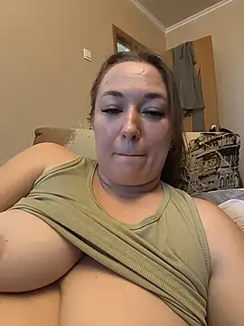 Czat XXX na żywo – YourSweetRi