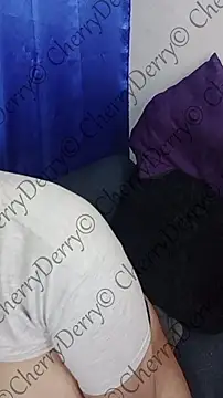 แชท XXX สดของ CherryDerry