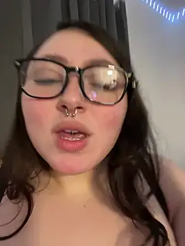 Show modela Evemeqt na web-kameri