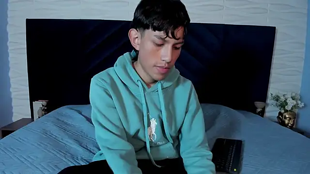 Pierre_Leroy_ Chat XXX live