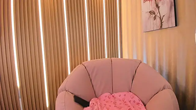 Lizzie_Lohan 现场XXX聊天