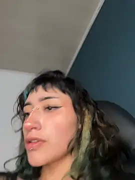צ'אט XXX בשידור חי של baby_akuma_
