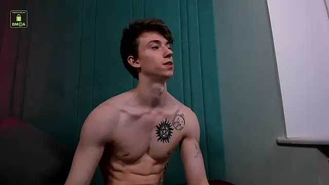 ares_pallini Show in webcam