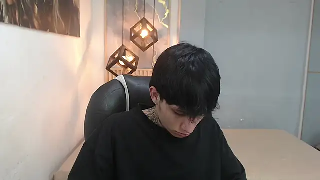 Cry_thereal élő XXX-chatje