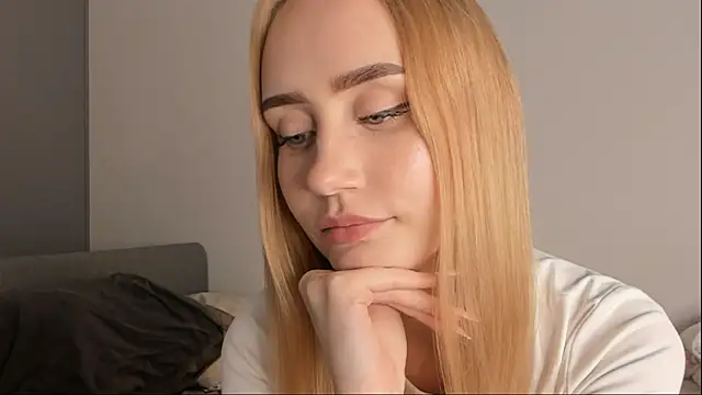 Webkamerová show KimikoFolwell