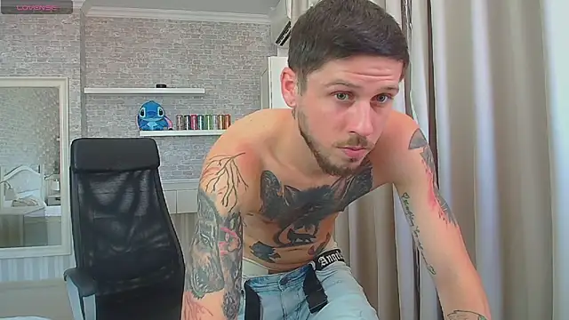 JonahShaw Live XXX-chat