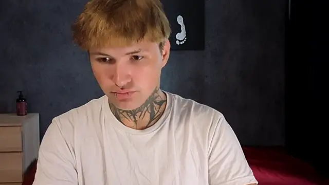 JonnyDarkk's Webcam Show