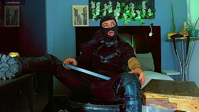 XXX chat uživo modela HannibalLester