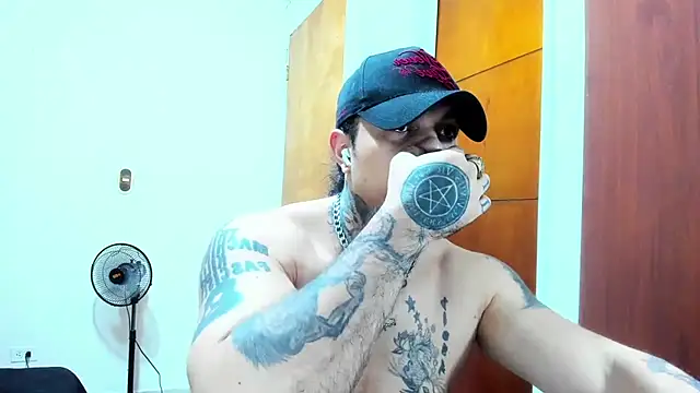 Van_Velckan Chat XXX live