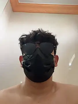 Maxwithsexybody Webcamshow