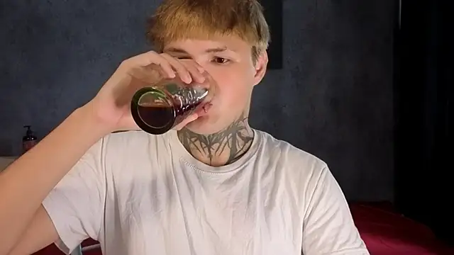 JonnyDarkk 网络视讯表演