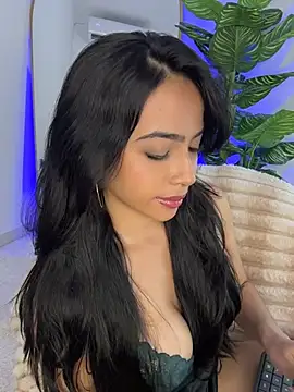 دردشة _Emily_Thompson_ الجنسية المباشرة