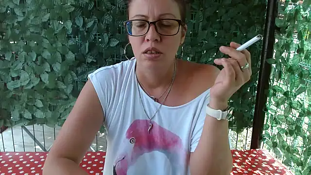LadyHellene live XXX chat