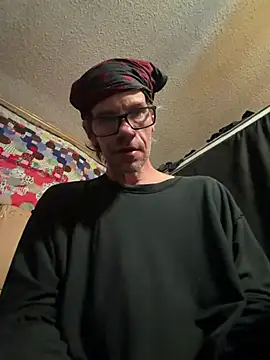 johnyupinya Show in webcam