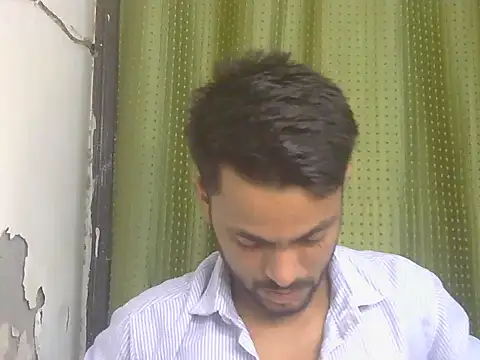 Stubborndesiboy's Live XXX Chat