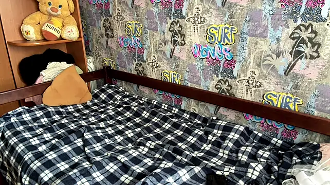 KittyNoSkirtyのライブXXXチャット
